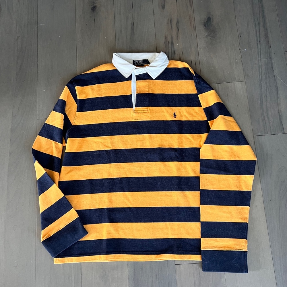 Ralph Lauren men’s rugby shirt size L.
